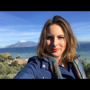 Meet your Posher, Adrielle